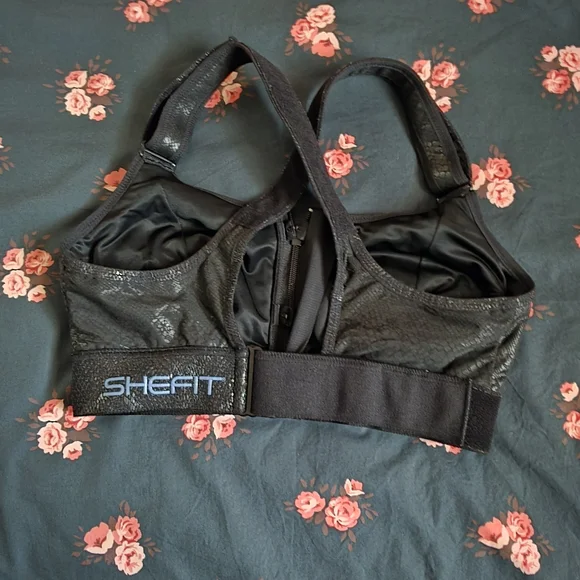 She-Fit Max Support Black Snakeskin Sports Bra - Picture 2 of 2